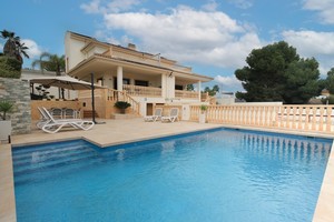 6 bedroom Villa for sale in Torrevieja