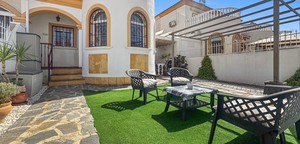 2 slaapkamers Geschakelde woning te koop in Torrevieja