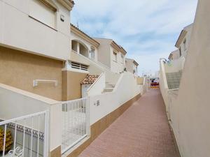 2 bedroom Villa for sale in Torrevieja
