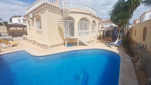 3 bedroom Villa for sale in Villamartin