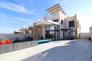3 bedroom Villa for sale in Orihuela Costa