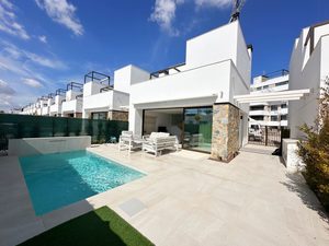 3 bedroom Villa for sale in Santa Rosalia