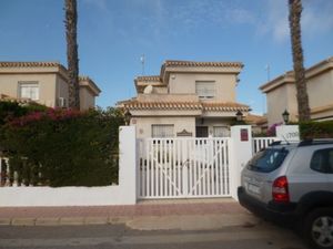 3 slaapkamers Villa te koop in Playa Flamenca