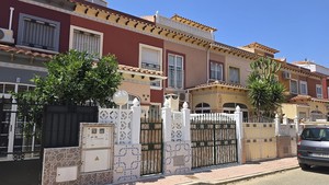 2 bedroom Townhouse for sale in Torrevieja
