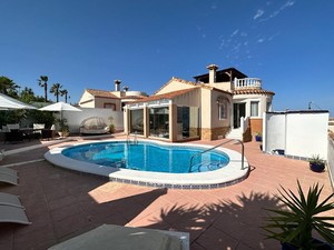 4 slaapkamers Villa te koop in San Miguel de Salinas