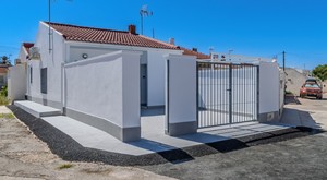2 bedroom Villa for sale in Torrevieja