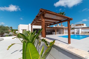 4 bedroom Villa for sale in Torrevieja