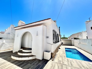 2 bedroom Villa for sale in Villamartin