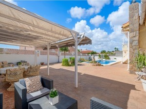 7 bedroom Villa for sale in Rojales