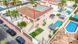 3 bedroom Villa for sale in Punta Prima