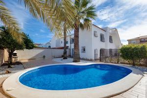 3 slaapkamers Villa te koop in Torrevieja
