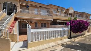 2 bedroom Villa for sale in Torrevieja