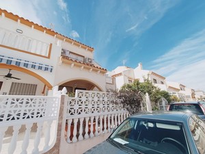 3 bedroom Townhouse for sale in Playa Flamenca