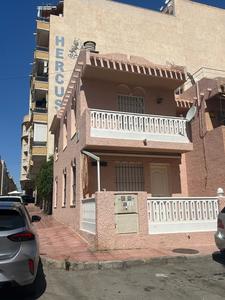 3 slaapkamers Geschakelde woning te koop in Torrevieja