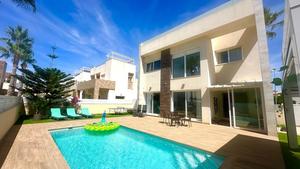 3 slaapkamers Villa te koop in Torrevieja