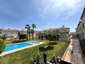 2 bedroom Bungalow for sale in Torrevieja