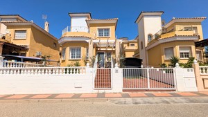 3 bedroom Villa for sale in Lo Crispin