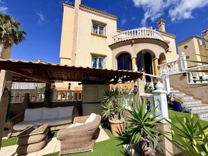 3 slaapkamers Geschakelde woning te koop in Orihuela Costa