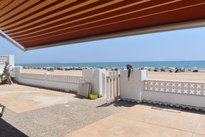 6 bedroom Villa for sale in Guardamar del Segura