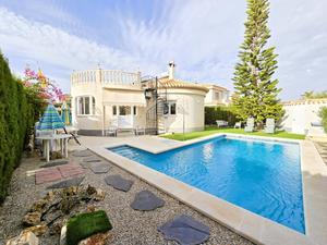 3 slaapkamers Villa te koop in Orihuela Costa