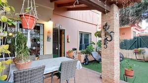 2 bedroom Villa for sale in Torrevieja
