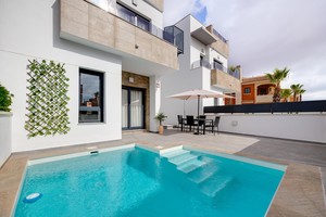 3 bedroom Villa for sale in Torrevieja