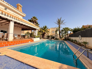 5 bedroom Villa for sale in Mar Menor