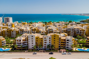 2 slaapkamers Appartement te koop in Punta Prima