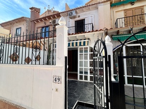 2 bedroom Townhouse for sale in El Chaparral