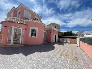 5 bedroom Villa for sale in Orihuela Costa