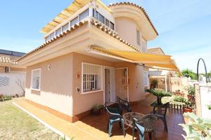3 slaapkamers Villa te koop in Torrevieja