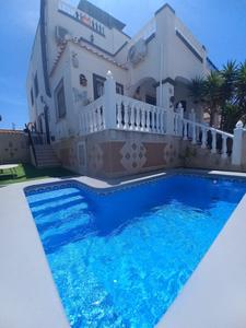 3 slaapkamers Geschakelde woning te koop in Orihuela Costa