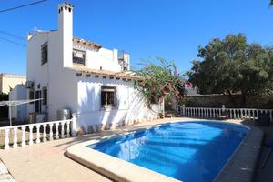 4 slaapkamers Villa te koop in Orihuela Costa