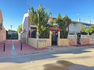 4 bedroom Townhouse for sale in Torrevieja
