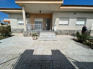 3 bedroom Villa for sale in Los Alcazares