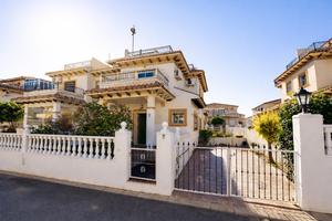 2 slaapkamers Geschakelde woning te koop in Cabo Roig