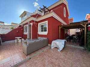3 slaapkamers Geschakelde woning te koop in Orihuela Costa