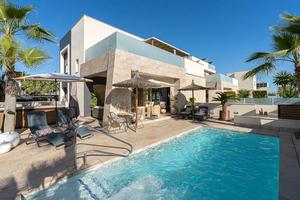 4 bedroom Villa for sale in Benijofar