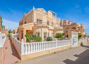3 slaapkamers Geschakelde woning te koop in Orihuela Costa