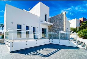 4 bedroom Villa for sale in Calpe