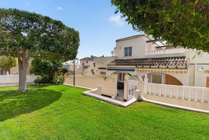 4 slaapkamers Geschakelde woning te koop in Torrevieja