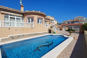 2 bedroom Villa for sale in Benimar