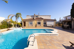 5 slaapkamers Villa te koop in Torrevieja