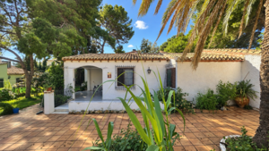 4 bedroom Villa for sale in Orihuela Costa