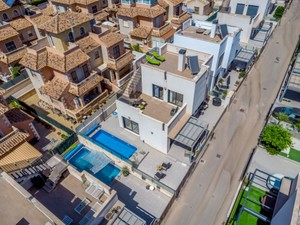 5 bedroom Villa for sale in Torrevieja