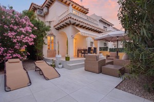 2 bedroom Villa for sale in Orihuela Costa