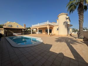 4 slaapkamers Villa te koop in Orihuela Costa
