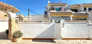 2 bedroom Villa for sale in Torrevieja