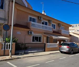 4 slaapkamers Geschakelde woning te koop in San Pedro del Pinatar