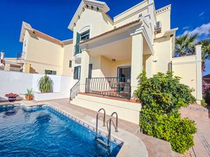 3 bedroom Villa for sale in Los Dolses